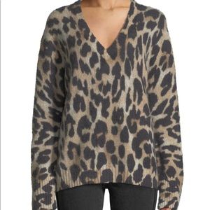 360 Cashmere v-neck leopard sweater